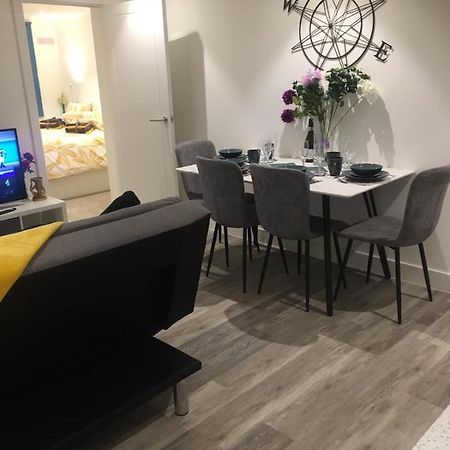 Stylish Apartment, Beach & Town 2 Min Walk Борнмут Экстерьер фото